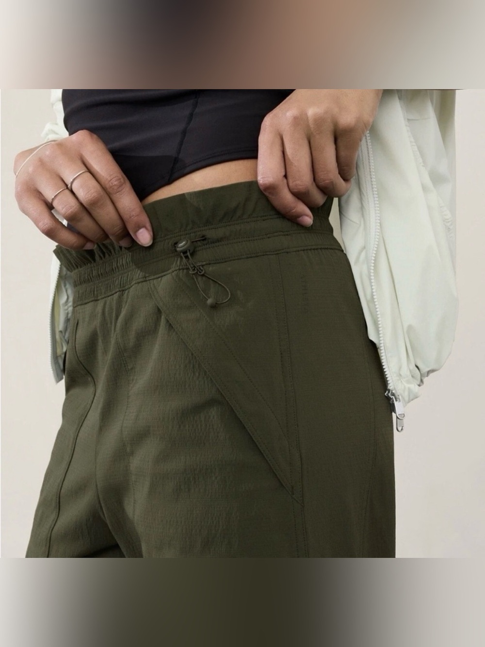 Athleta Olive Green Trekkie Parachute High Rise Elastic Waist Pants Zippered Hem - Picture 6 of 7